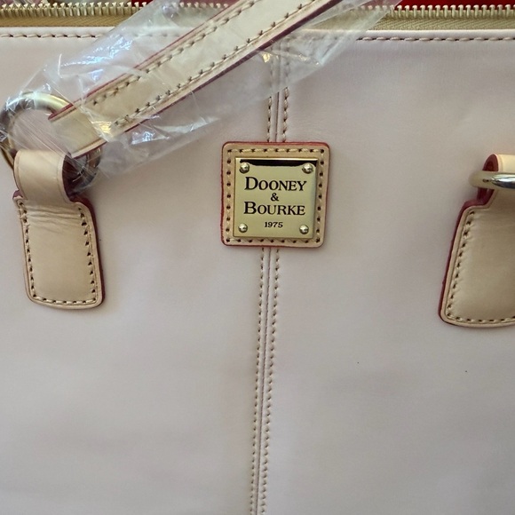 NWT Dooney & Bourke Wexford Leather Large Becky Tote - Picture 7 of 11